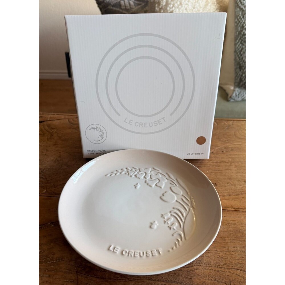 Le Creuset Stoneware Jardin Collection 8.5 in 22 cm Dessert Plate Meringue NEW